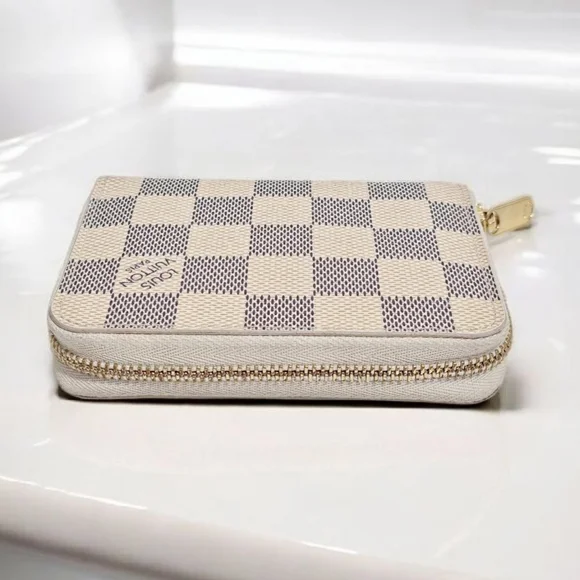 ✨️Authentic Louis Vuitton Zippy Small Damier Azur - Picture 4 of 13